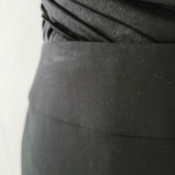 Carlisle Viscose Blend Blue Genuine Leather Detail Black Pencil Skirt - Picture 5 of 10